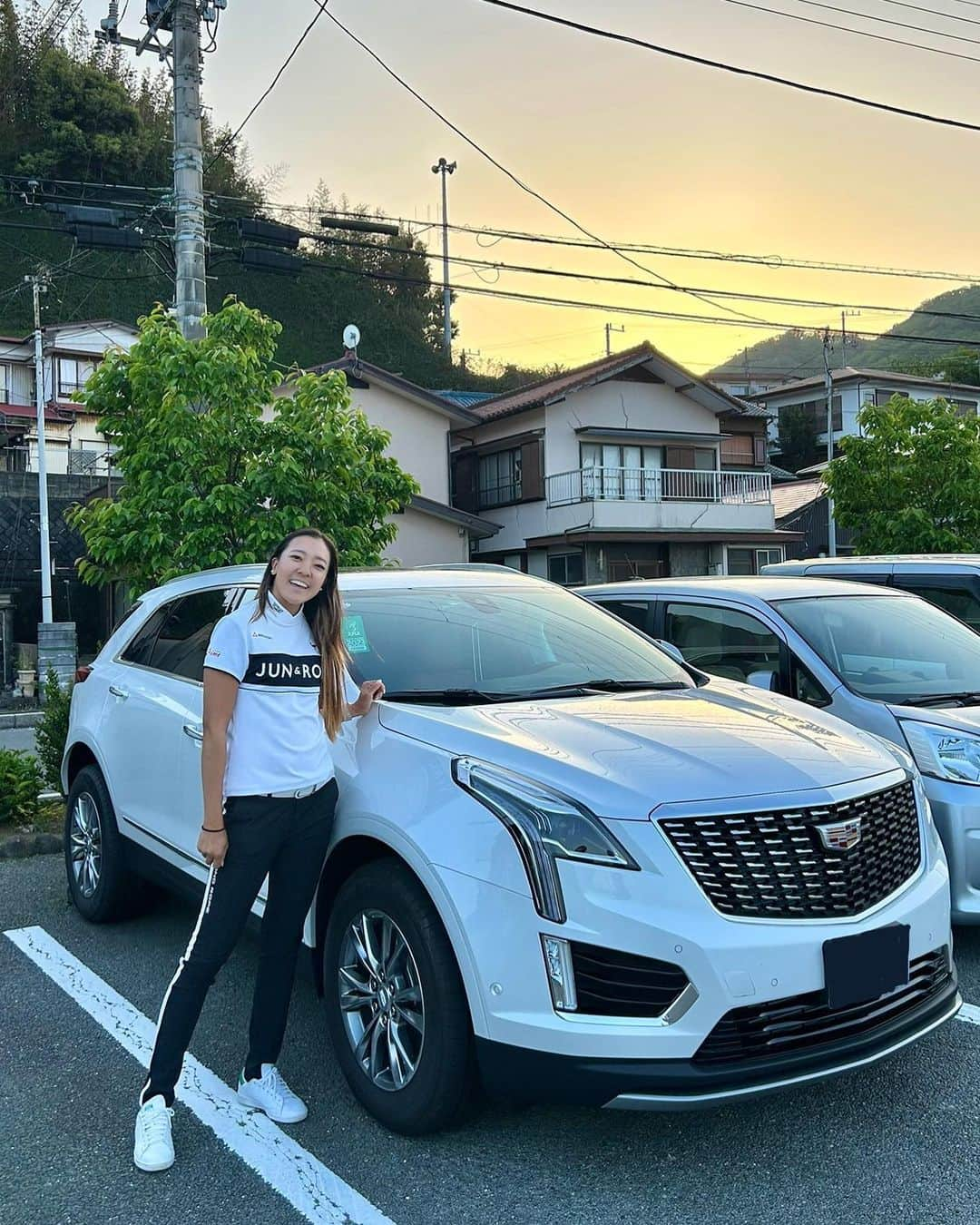 エイミー・コガさんのインスタグラム写真 - (エイミー・コガInstagram)「関東シリーズはいつもCadillacさんに車をていきょうしてくれます🤍 いつもかっこいい😎あんぜんな車をありがとうございます🖤 #xt5 #cadillac  #mistuokadealergroup  #ambassador    Thank you Cadillac for always providing when I’m in the Kanto region!🤍」7月9日 13時14分 - eimango