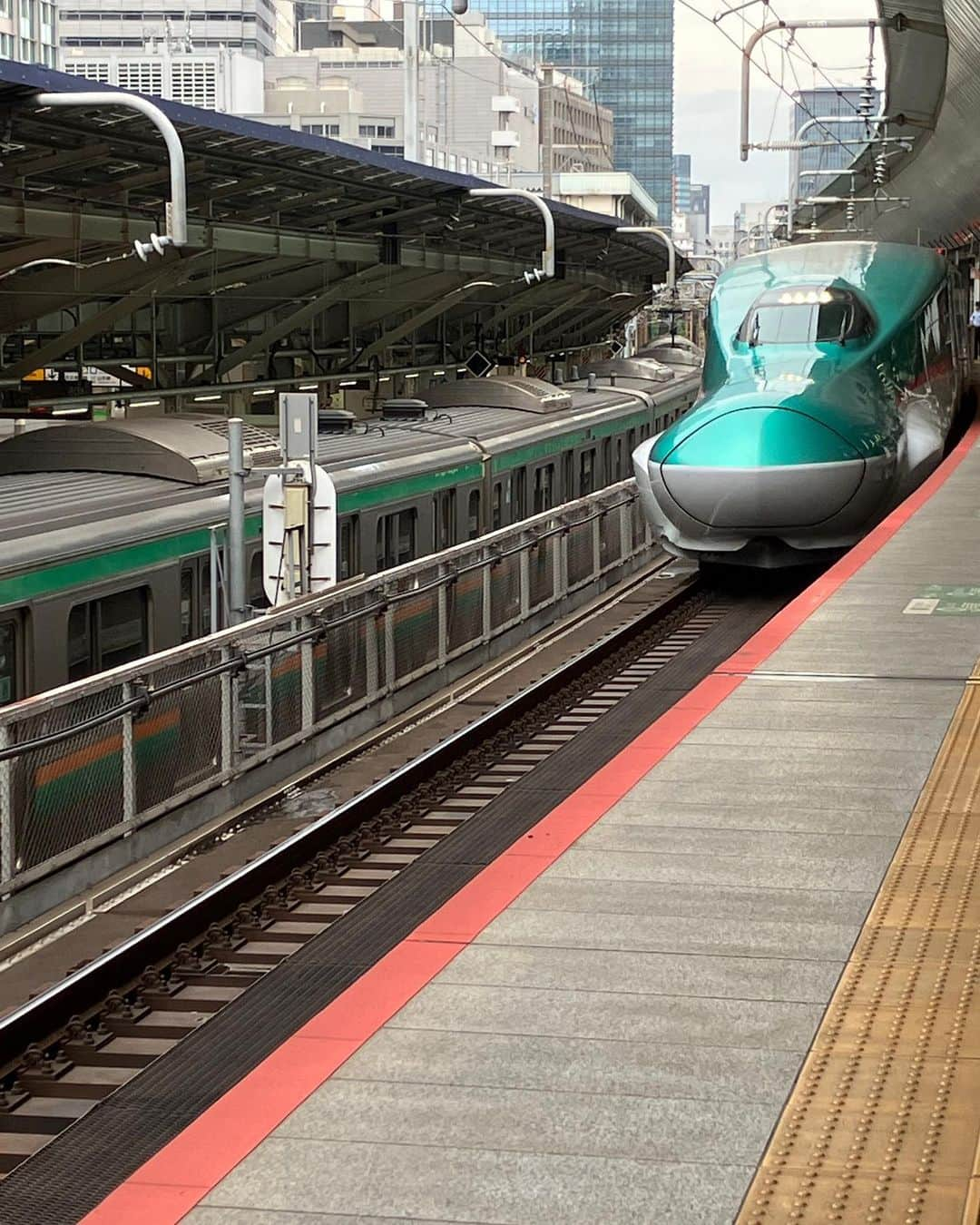 山口ひろみさんのインスタグラム写真 - (山口ひろみInstagram)「これから栃木へ🚄 今日も笑顔でがんばるでー‼️  #山口ひろみ #テイチク #栃木県 #栃木市 #ディナーショー #今日も笑顔で #がんばるでー」7月9日 13時30分 - hiromiyamaguchi_official