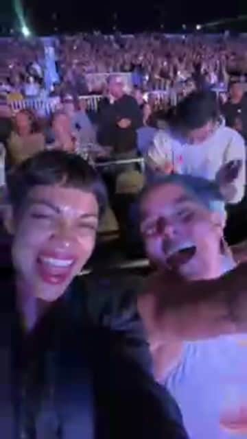 ロザリオ・ドーソンのインスタグラム：「En Vogue to TLC… heaven!」