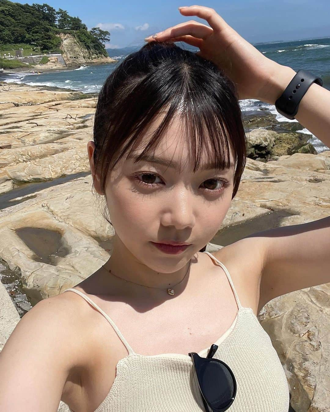 日向未来さんのインスタグラム写真 - (日向未来Instagram)「ちょっと暑すぎた💦‬🥵☀️  . #江ノ島 #七里ヶ浜 #fyp #02  #夏コーデ #夏服 #夏ネイル #キャミソール #デニムコーデ」7月9日 14時24分 - mirai_hinata.official