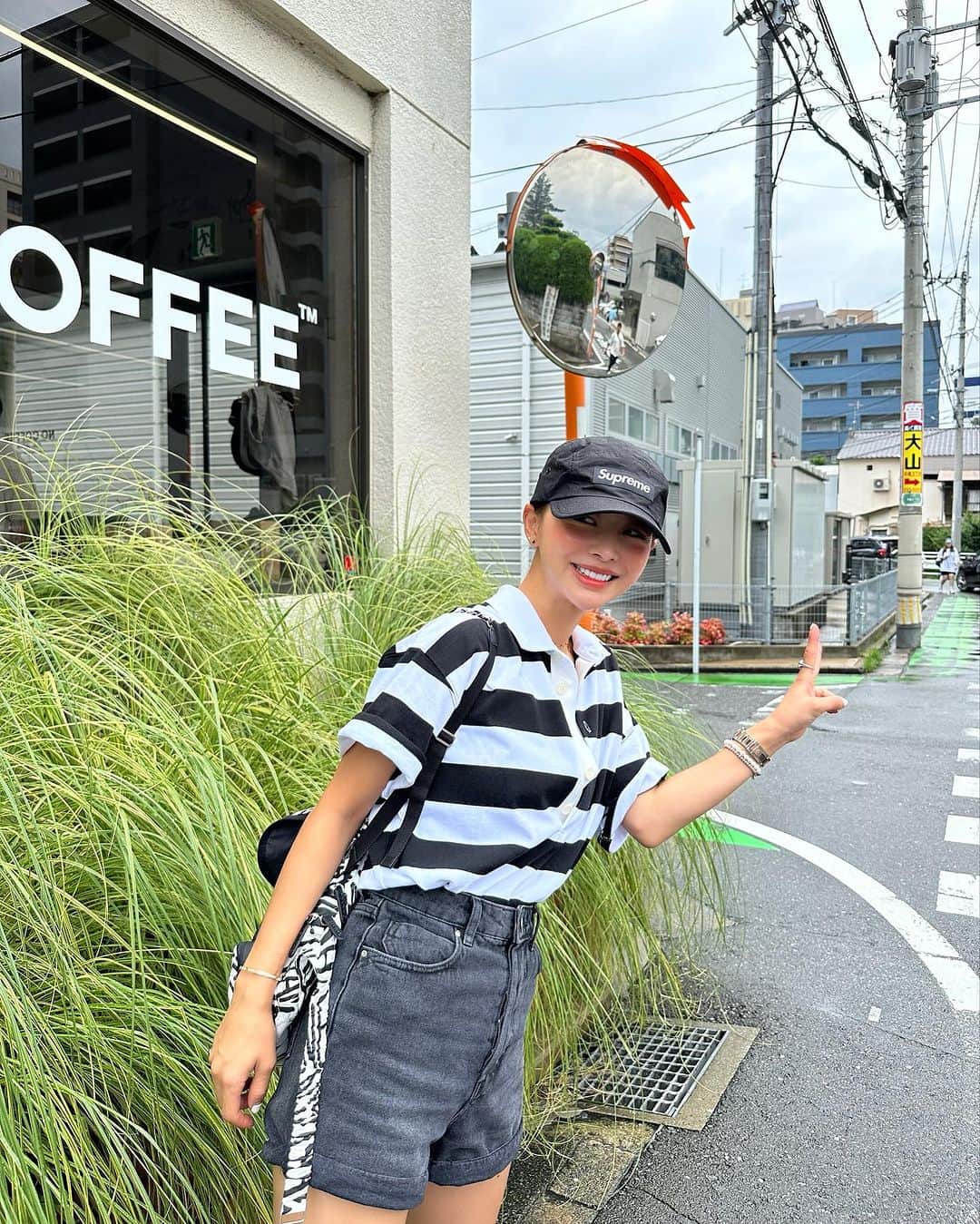 イム・ジヒョンさんのインスタグラム写真 - (イム・ジヒョンInstagram)「☕️🖤☕️🖤☕️🖤  #후쿠오카 #fukuoka」7月9日 14時29分 - imvely_jihyun