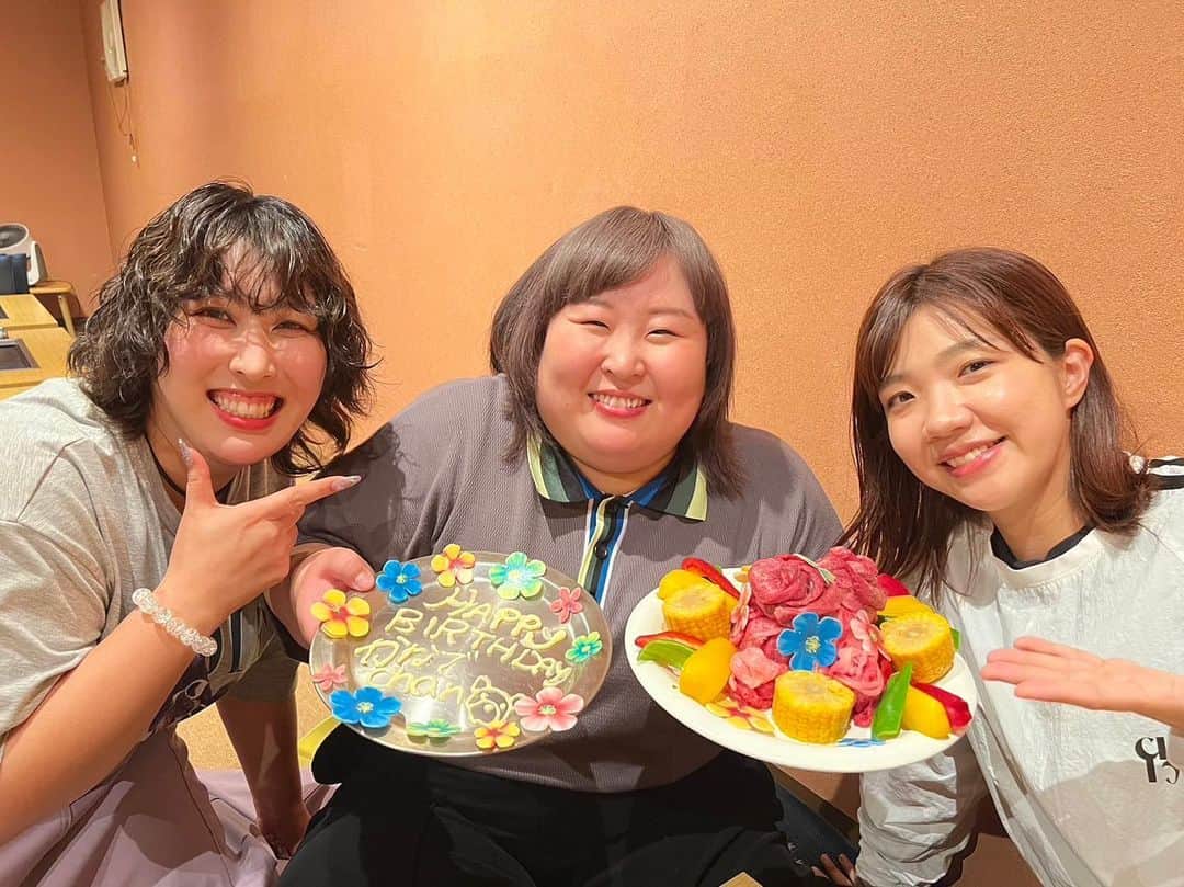 ゆめっちさんのインスタグラム写真 - (ゆめっちInstagram)「載せてなかった3人の写真☺️ かなでちゃんのお誕生日お祝い🎂 #おたおめ #楽しかったなぁ #3時のヒロイン #私だけ髪の毛濡れすぎ #ウルフパーマのセットの仕方教えて」7月9日 14時38分 - yumecchi_3h