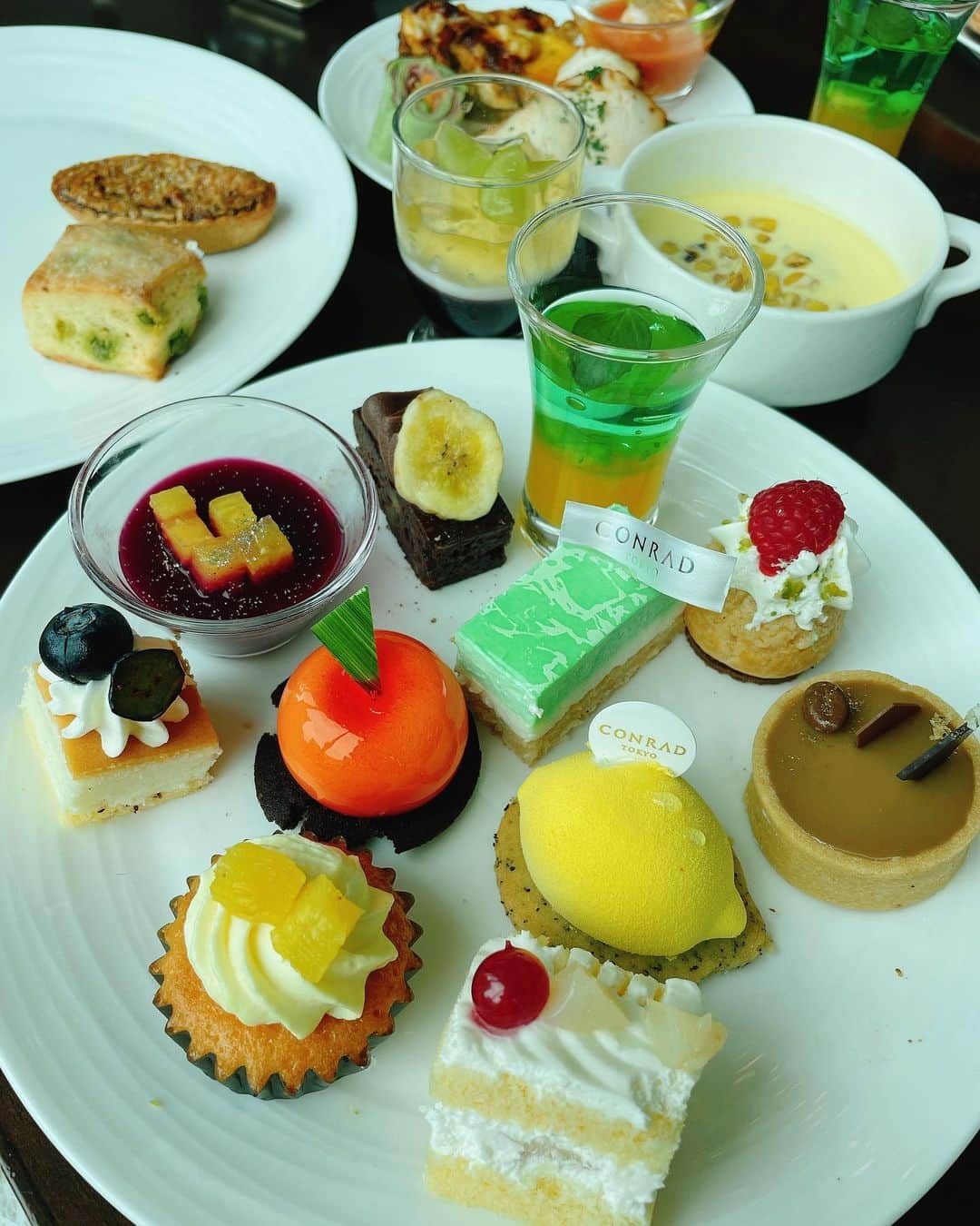 スパイスを効かせた鶏の胸肉とドライアプリコットのレシピ