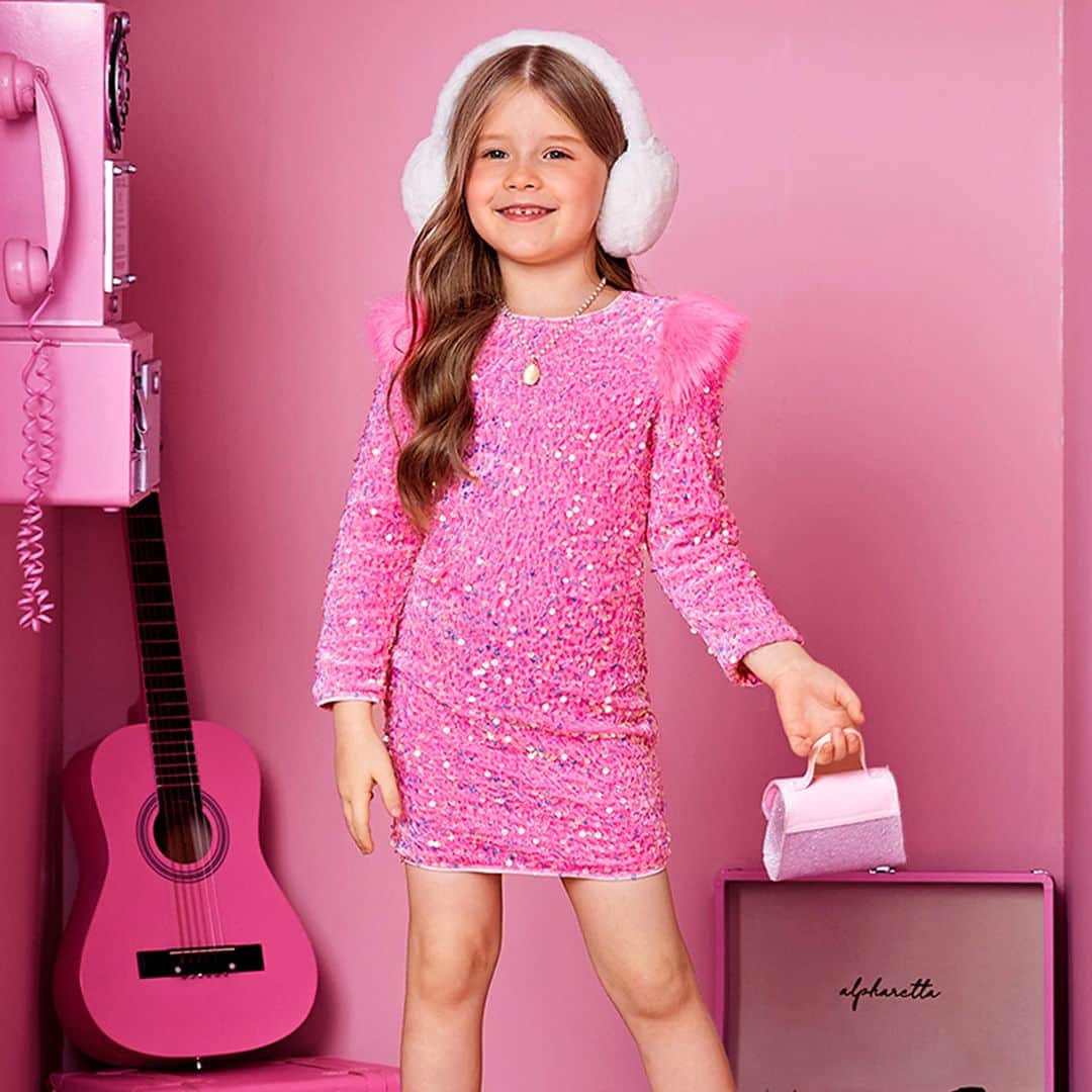 SHEINさんのインスタグラム写真 - (SHEINInstagram)「Pink memory, our princess dream! @shein_kids  🔗:https://shein.shop/9qf4d8g  #SHEIN #SHEINKIDS #SHEINforAll #sheinstyle🌹🌹」7月10日 0時30分 - sheinofficial
