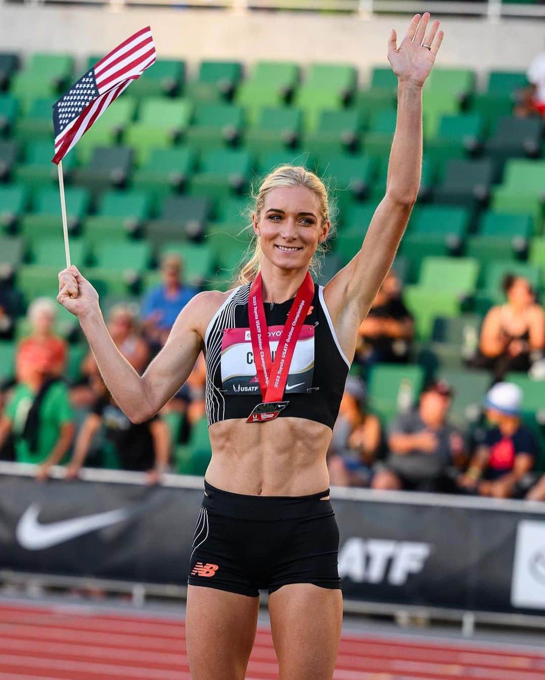 エマ・コバーンのインスタグラム：「Going to Budapest! Second place last night in the steeple🥈The goal is to win, but I made a few mistakes the final laps and didn’t put the race together the way I should have. I’m super proud to be heading to represent Team USA again 😊😊 congratulations to @krissygear13 & @courtsasport20!! #teamusa 📸 @jzsnapz」