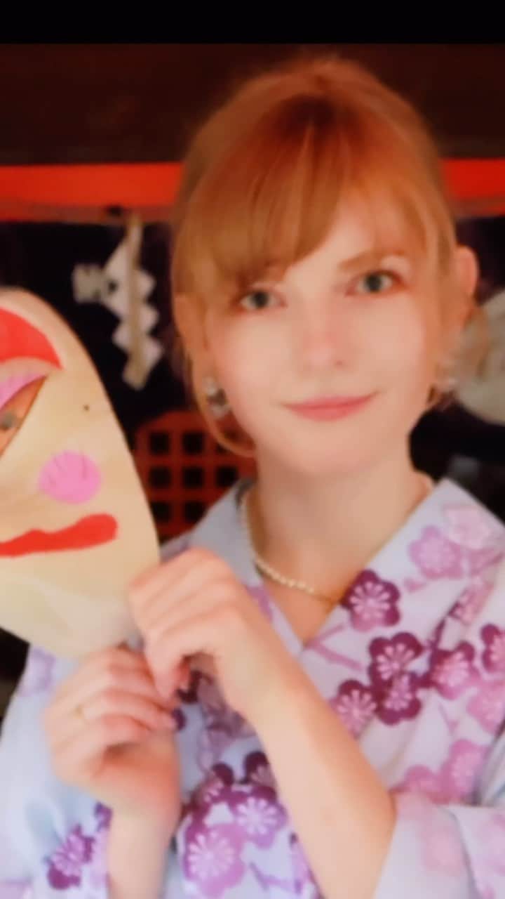 Ella Freyaのインスタグラム：「🥹　Love to visit shrines and feeling refreshed  #根津神社」