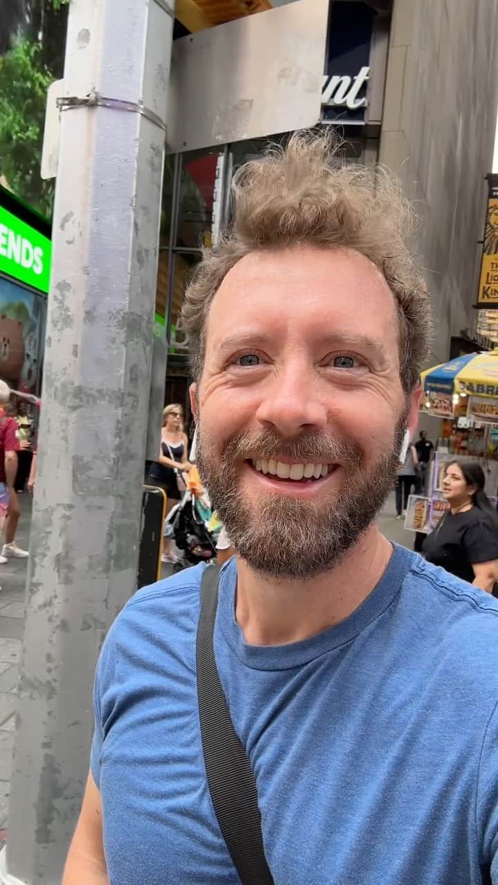 T・J・サインのインスタグラム：「Stop one.」