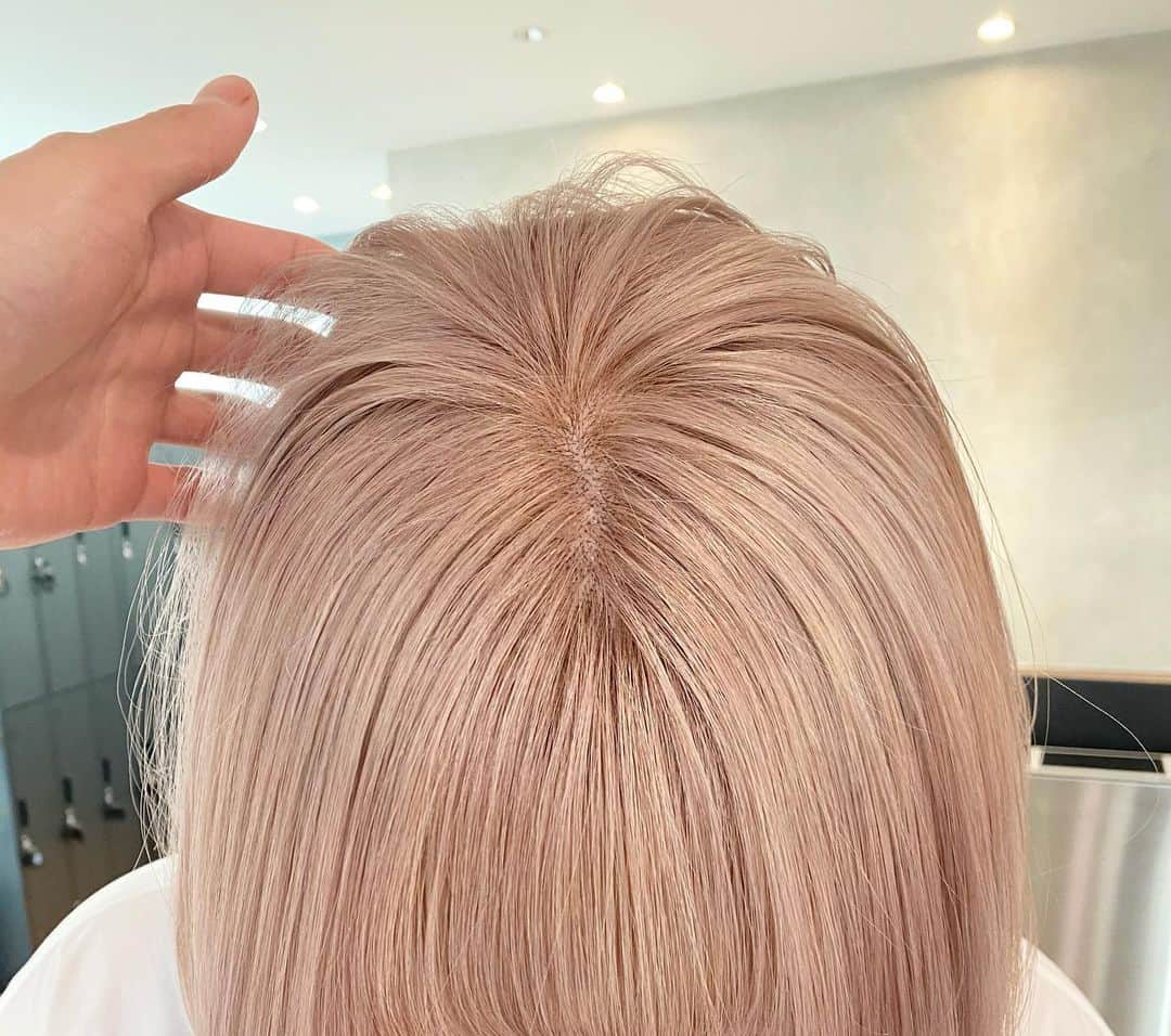 MORIZO カラースペシャリストのインスタグラム：「nuanceのあるpink beige.. 柔らかくなハイトーンが得意です☺︎」