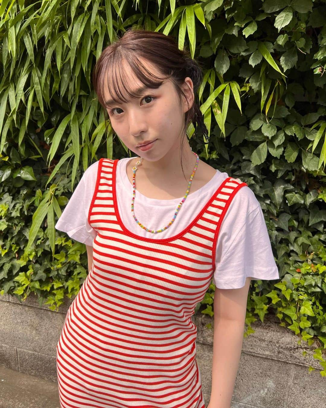 伊藤雨音さんのインスタグラム写真 - (伊藤雨音Instagram)「夏っぽいね🥥🧡  あ、そうですそうです、髪色変わってます🫢 hair＆make @cocooosaki」7月9日 17時13分 - mew_galaxy