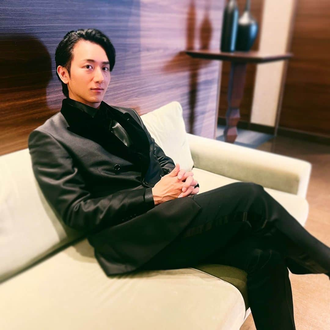 大貫勇輔さんのインスタグラム写真 - (大貫勇輔Instagram)「『Yusuke Onuki Fan Meeting 2023』  の開催が決定しました‼️  【日程】2023年9月5日（火） 【会場】DDD青山クロスシアター  1部：ファンクラブ会員の皆様と一緒にBirthday Party!!  2部：一般の方もご参加いただけるファンミーティング♪  （1部と2部で内容は異なります。）  詳細はまたお伝えします✨ 皆様のご来場をお待ちしております😊  #ファンイベント #誕生日イベント」7月9日 17時23分 - yusukeonuki_official