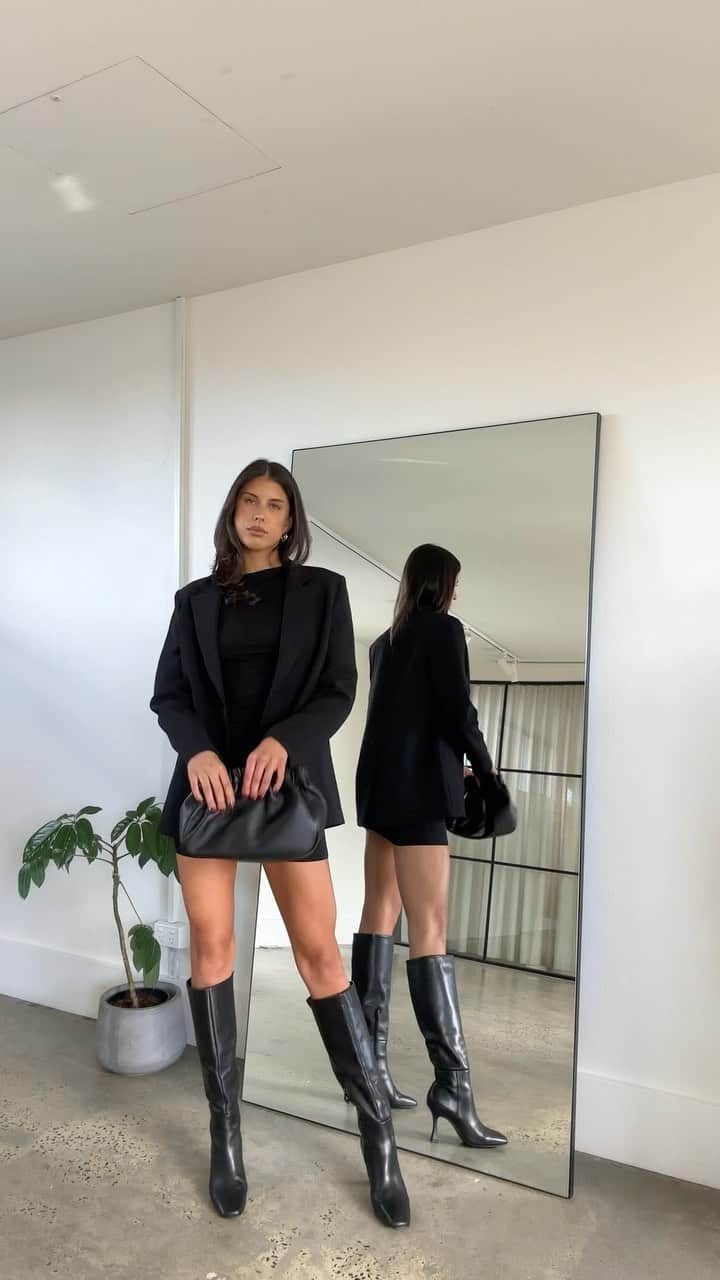 KOOKAI のインスタグラム：「LBD Styling •• Shop the Ashlee LS Mini Dress & Lux Staple Blazer in boutiques and online #kookai」