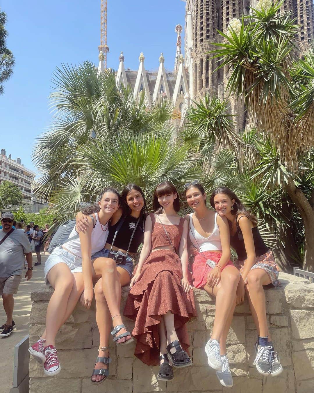 荻野由佳のインスタグラム：「Muchas gracias😍 なかよくなれた！！！うれしい☺️ 皆さんフレンドリーで素敵な方ばかり！ また会えたら良いなぁ！  #Barcelona」