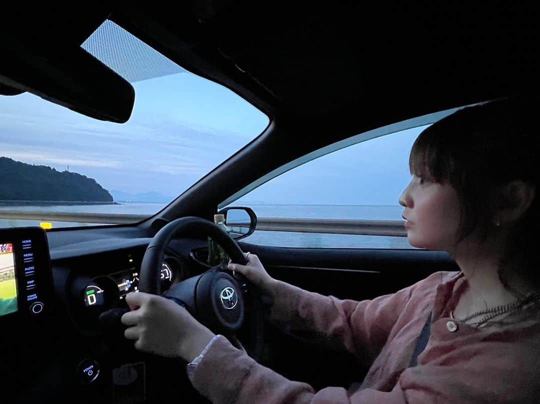 のインスタグラム：「. 最近たまに運転してます🚗」