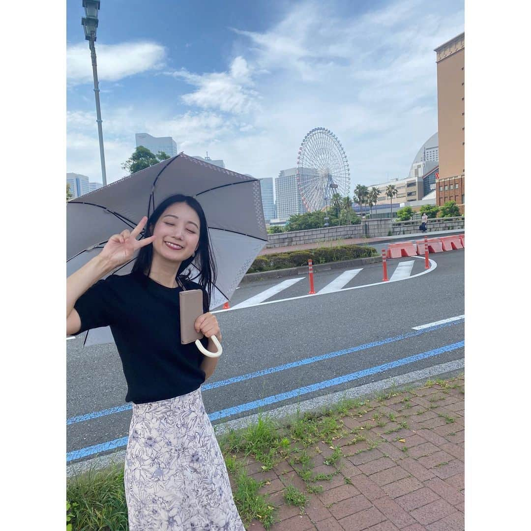 小野彩香のインスタグラム：「横浜⚓️✨✨ いつか住んでみたい都市、個人的No.1です！ 綺麗な街の雰囲気にとても癒されます🌿 蒸し暑かったけど堪能できました☺️  #横浜 #赤レンガ倉庫 #夜景」