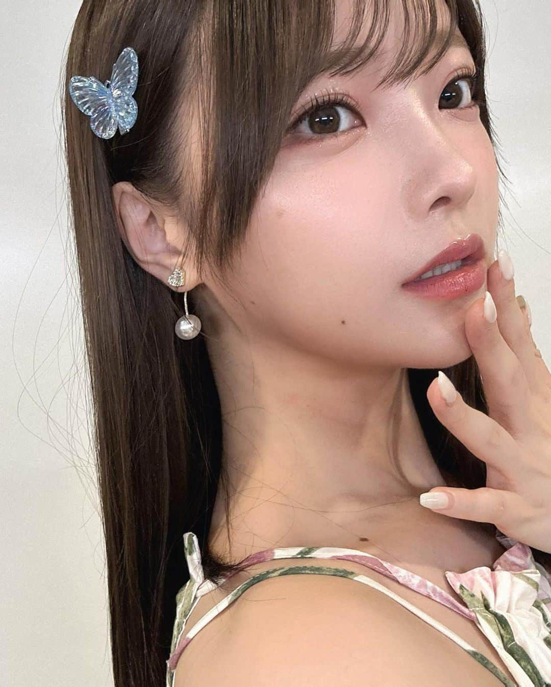 新谷姫加さんのインスタグラム写真 - (新谷姫加Instagram)「. . . サラサラストレート🦋 二日間イベントありがとうございました🩶  マツパしてからメイクが楽☺️ @__kaede.516_ ❤️」7月9日 19時52分 - hime._.gram