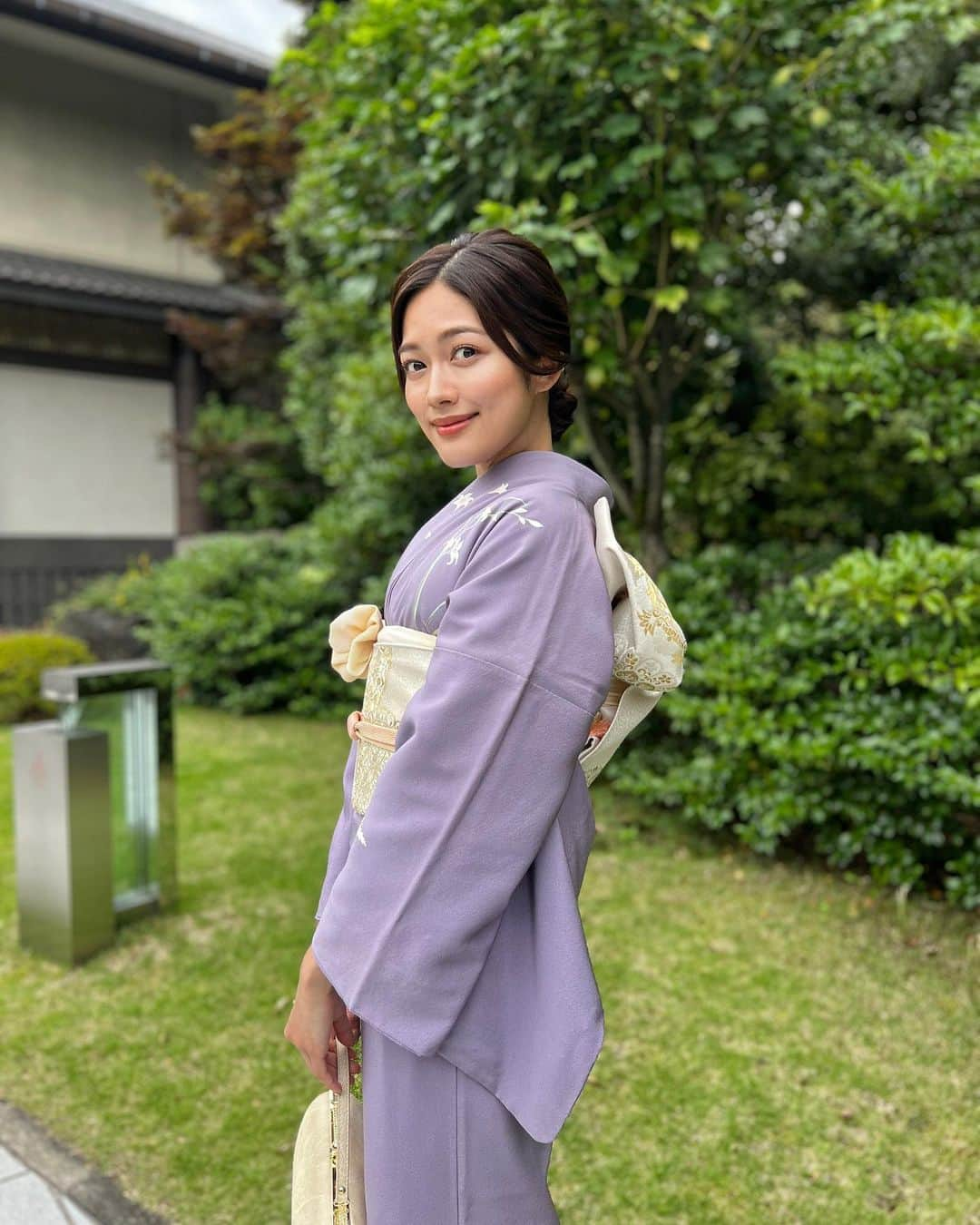 安田愛音さんのインスタグラム写真 - (安田愛音Instagram)「. 兄の結婚式でした！  2人の写真は載せていいかわからないので 私の写真と海老のグラタン載せておきます🍤  2人とも本当に素敵だった！ 最高な日」7月9日 19時52分 - ainee.y