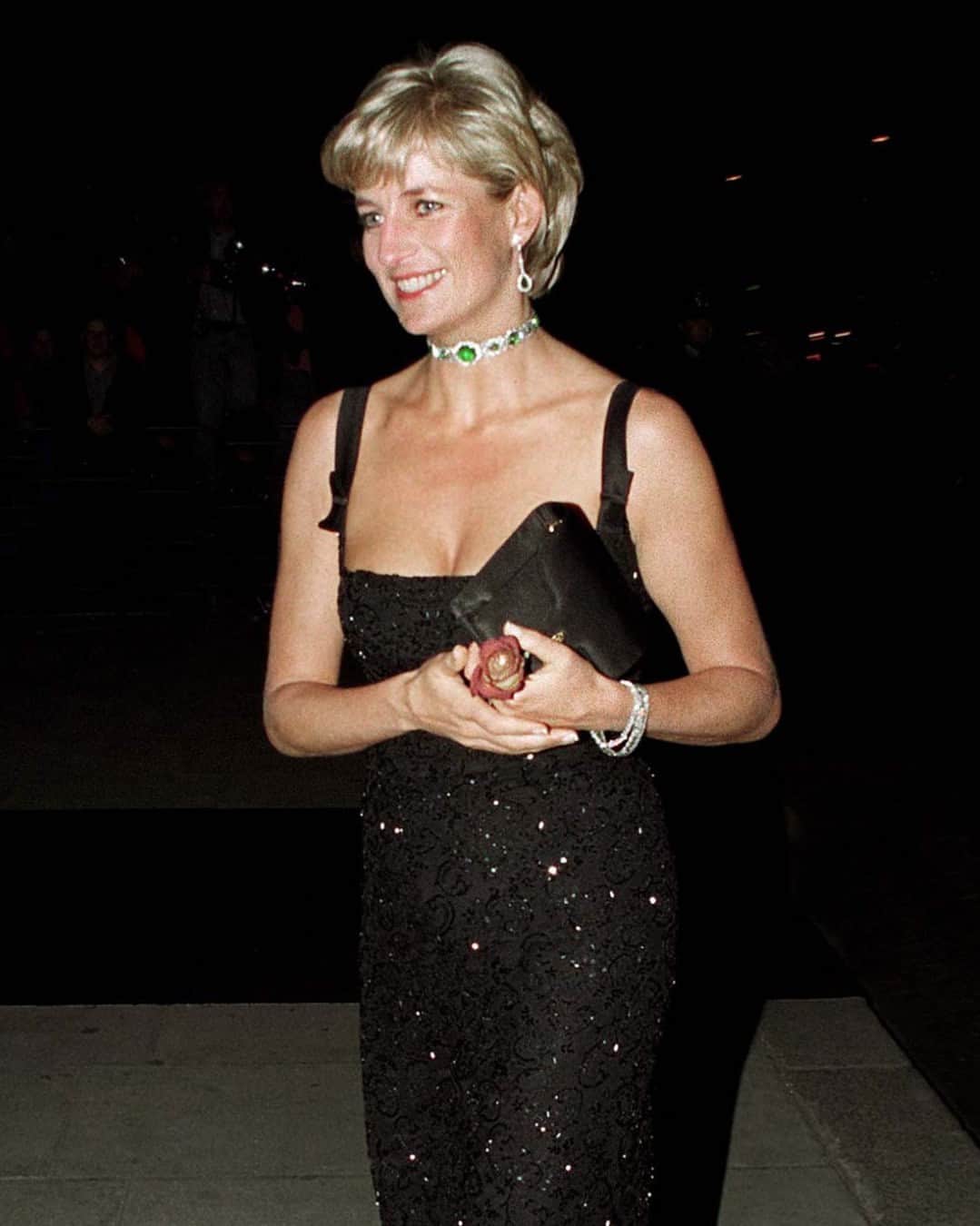 Vogue Australiaさんのインスタグラム写真 - (Vogue AustraliaInstagram)「A 'birthday suit' looks different for everyone, but for #PrincessDiana, it meant one of her most glamorous outfits ever. At her 36th birthday celebration, the Princess of Wales wore this glittering black dress by Jacques Azagury with an elegant emerald choker, perfecting the glamour we're all permitted on our special day. For 17 equally dazzling celebrity birthday looks, click the link in bio.」7月9日 19時55分 - vogueaustralia