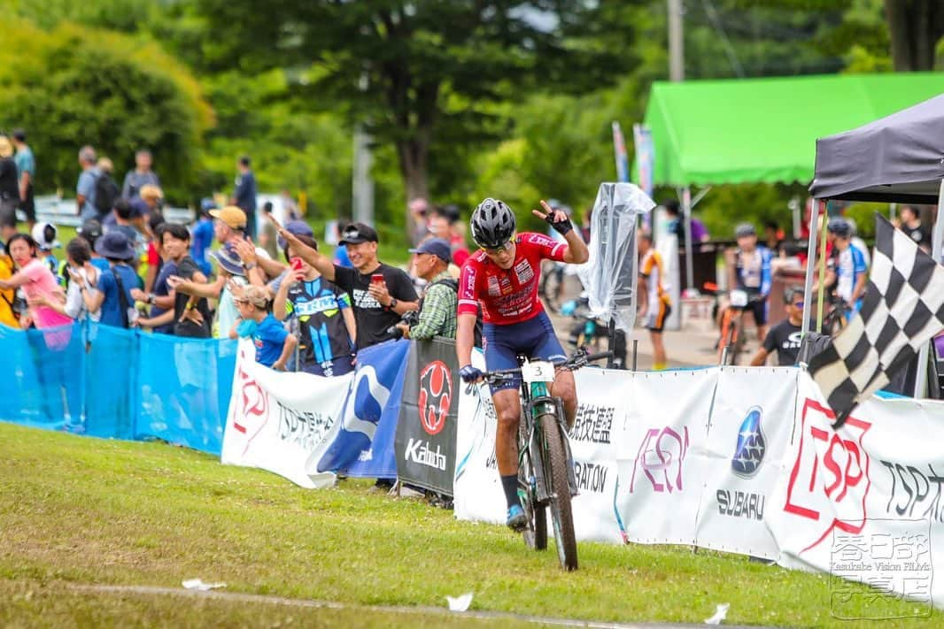 沢田時さんのインスタグラム写真 - (沢田時Instagram)「全日本選手権MTB XCO🥈   勝つ為には力不足でした。でも自分の力を出し切って2位になれたのは応援とサポートしてくれた方々のお陰です。昨日から立て直せたことは貴重な経験になりました。  リキおめでとう！アジア戦ではもっとバチバチできるように鍛え直します💪  ありがとう。  📸 @kasukabevisionfilmz  #宇都宮ブリッツェン」7月9日 19時57分 - toki_sawada