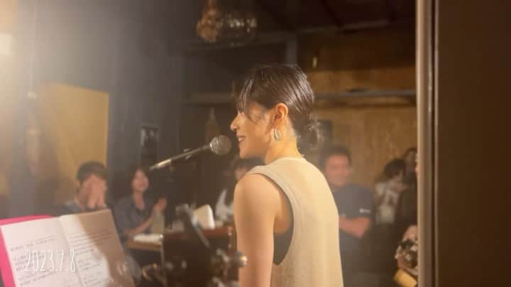 中村月子のインスタグラム：「2023.7.8.sat thank you  curry&noble強い女live 音楽：TSUKIKO NAKAMURA / 江崎掌 ビリヤニ：代々木原シゲル 薬膳酒＆野草酒：satokkko  @tsuyoionna.curry  @ezakishow  @sulomam_guitar」