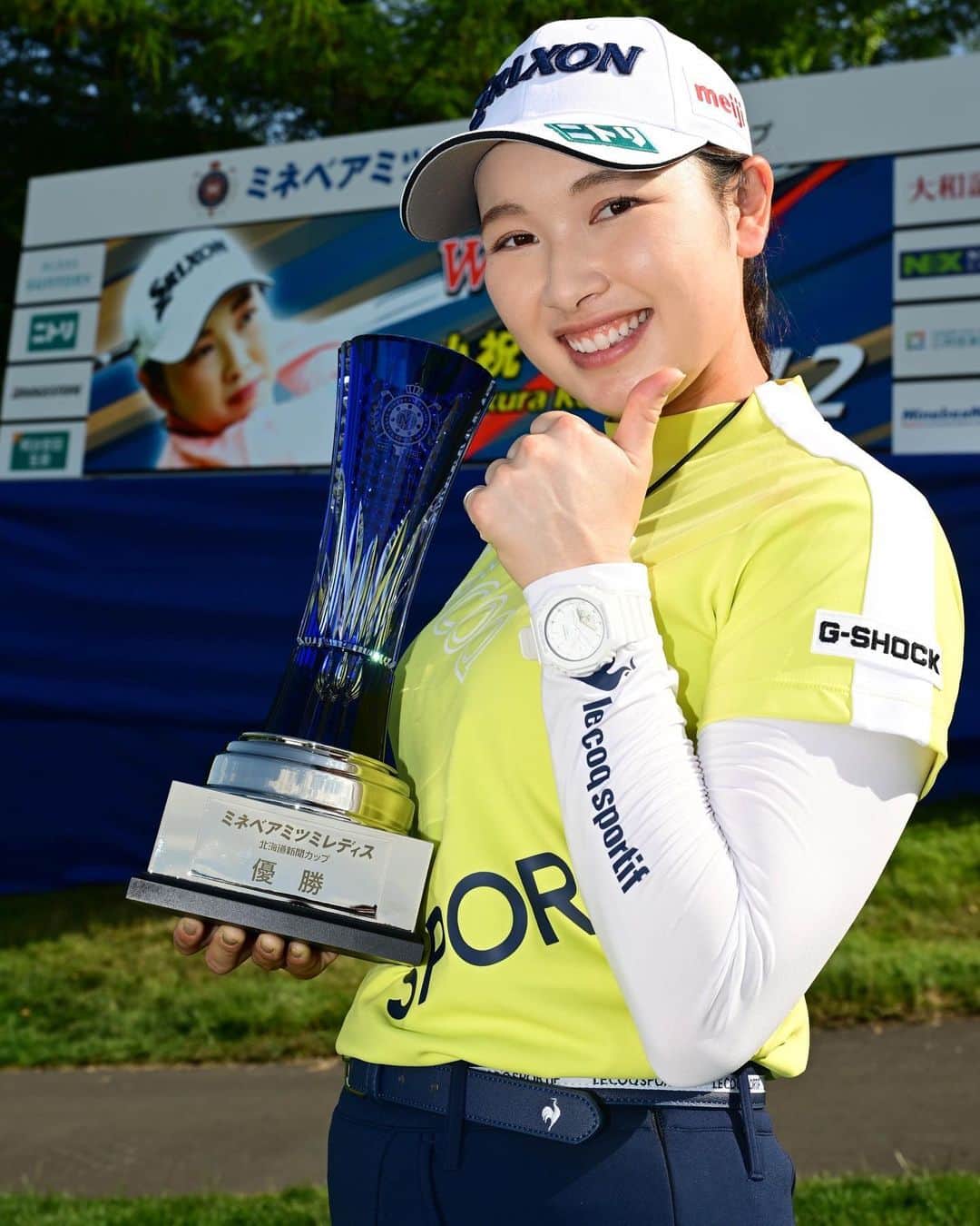 小祝さくらのインスタグラム：「ミネベアミツミレディス北海道新聞カップで9勝目を挙げる事ができました🏆  目標でもあった地元優勝ができて凄く嬉しく思います！  大会主催者様、大会関係者の皆様、日頃の支えてくださるスポンサーの皆様、ファンの皆様、本当にありがとうございました！  10勝目に向けてまた頑張ります⛳️  沢山の応援、お祝いのメッセージありがとうございました🩵💛」