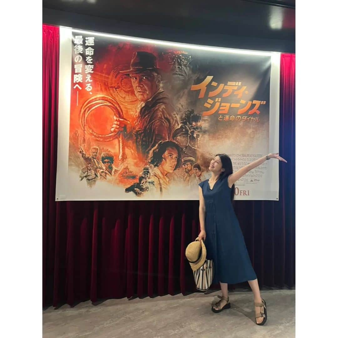 杉原枝利香のインスタグラム：「#🎬  インディ・ジョーンズ最新作 面白かった〜⸜(◍ ´꒳` ◍)⸝ 1からまた観返さなきゃ＞＜*  今月の👗♡ 「バティック柄ジャガードワンピース」 右身頃にタックを配置したシンプルなIラインワンピース。素材表面にジャガード織でバティック柄を表現。 外観も生地をテンセル・キュプラを使用し、高級のある光沢のあるワンピースです。  👗→ @plus62_shop さん  #インディジョーンズ #indianajones #映画 #movie #cinema #プラス62アンバサダー  #fashion #fashiongram ------------------------ #photoshoot #photo #outfit #ootdfashion #ootd #followme #シードルアンバサダー #横須賀アピールグラマー #りンご #杉原枝利香 #actress #model #ambassador #🍎」