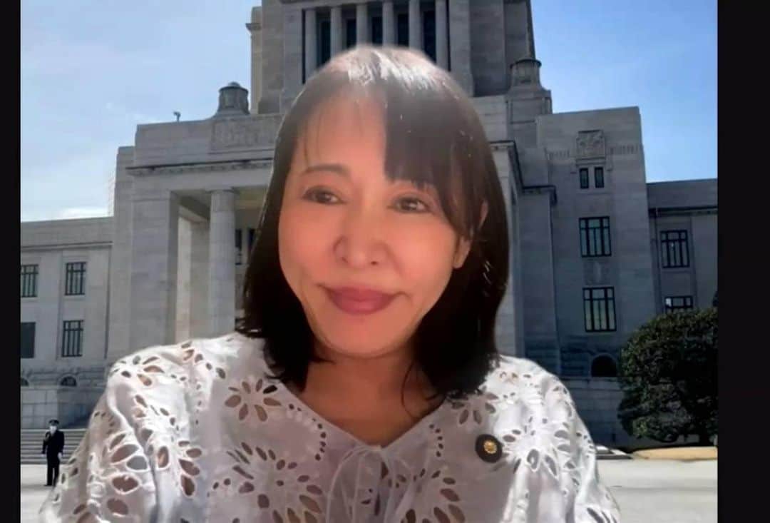 森まさこのインスタグラム：「本日、国際女性ビジネス会議のエンディングで挨拶しました。 私からは、今年創設した女性スタートアップ支援の海外研修プログラムを紹介しました！ 主催者の佐々木かをりさんのご尽力に感謝します。」