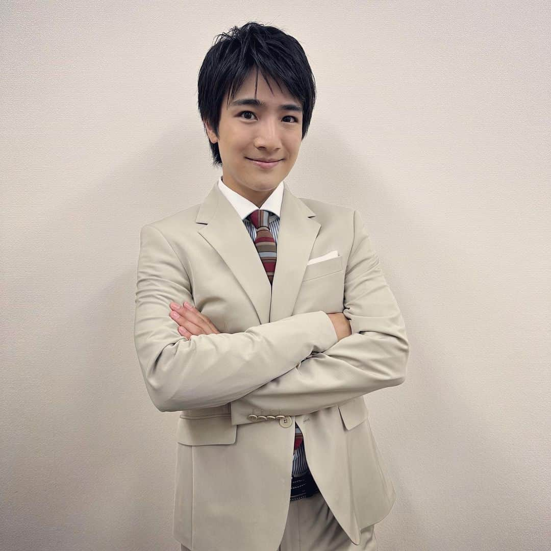 本田剛文さんのインスタグラム写真 - (本田剛文Instagram)「テレビ愛知『激論コロシアム』 ありがとうございました！  #スーツ #真面目 #路線 #ポーズ #ラーメン職人 #ボイメン #本田剛文」7月9日 20時22分 - boymen_honda