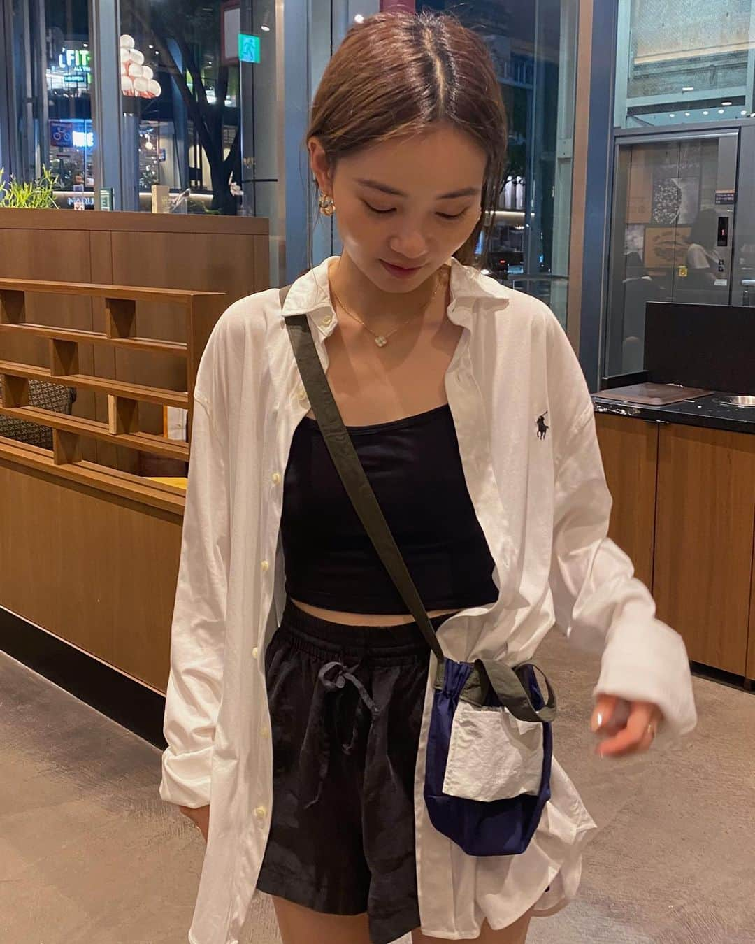 青山舞莉のインスタグラム：「yesterday’s fit   #ミーコーデ」