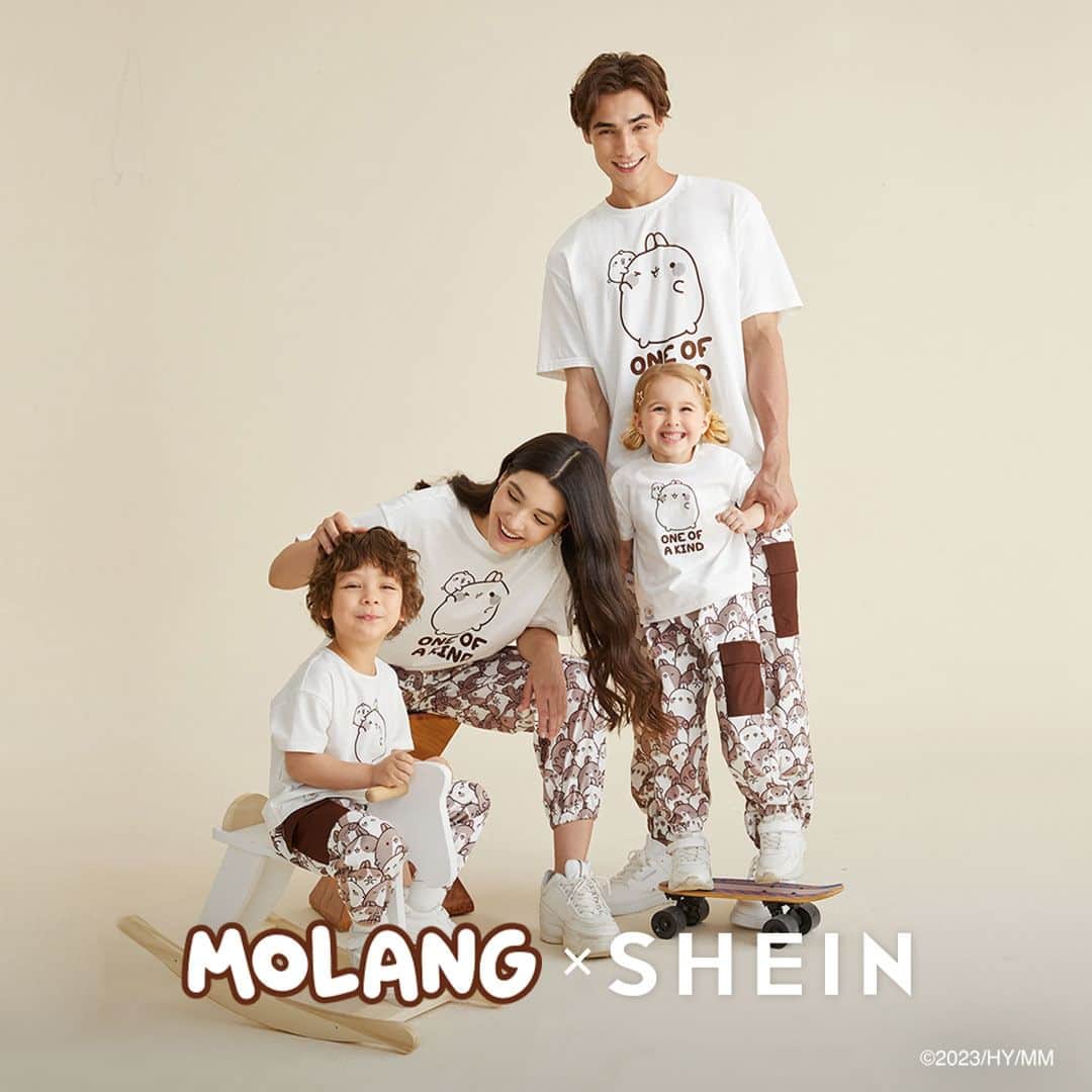 SHEINさんのインスタグラム写真 - (SHEINInstagram)「Get ready for some family twinning moments! Our family-matching outfits from #SHEINXMolang are here to make your family outings extra special. Whether it's a picnic, a day at the beach, or a fun adventure, dress up in picture-perfect styles that showcase your love. Embrace togetherness and make memories that will last a lifetime. 💛👨‍👩‍👧‍👦  🔎16933555 16042532 16042512 16933901 16042537  #SHEINXMOLANG #MOLANG #SHEINCollabs #SHEIN #SHEINforAll  *Available globally」7月10日 2時00分 - sheinofficial