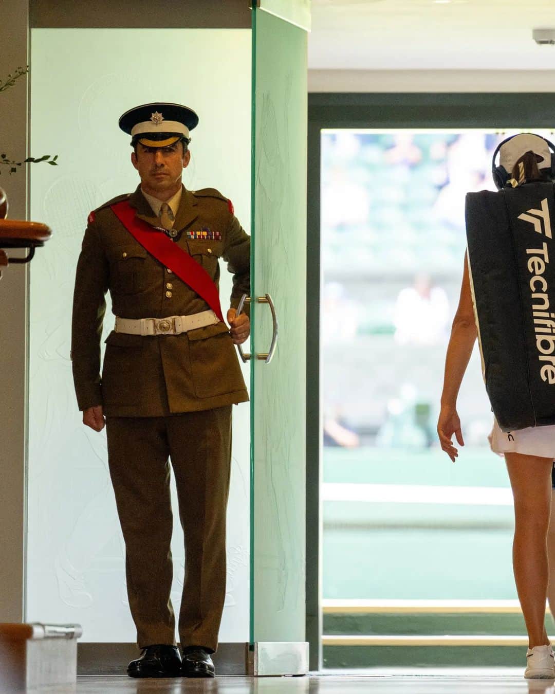 WTA（女子テニス協会）のインスタグラム：「The stage awaits 🏟  #Wimbledon | @joelmarklund」