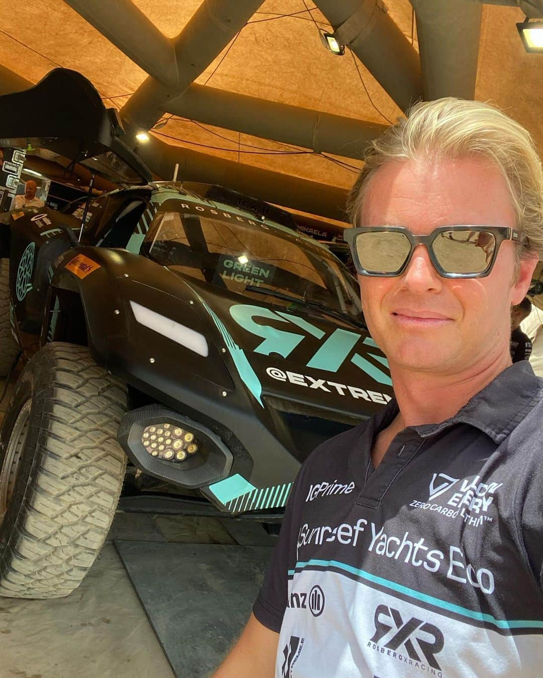 ニコ・ロズベルグのインスタグラム：「Electric Race Day in Sardinia @extremeelive . Victory Yesterday. Go @rosbergxracing . Thx for support @allianz @igcom.uk」