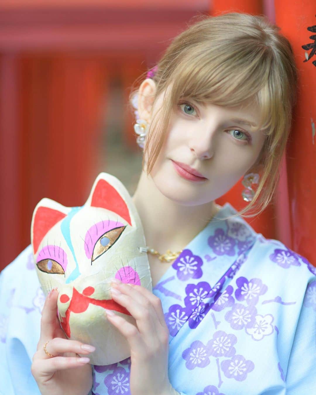 Ella Freyaのインスタグラム：「Is everyone enjoying summer ? ^^  皆さんは夏をエンジョイしてますか？」