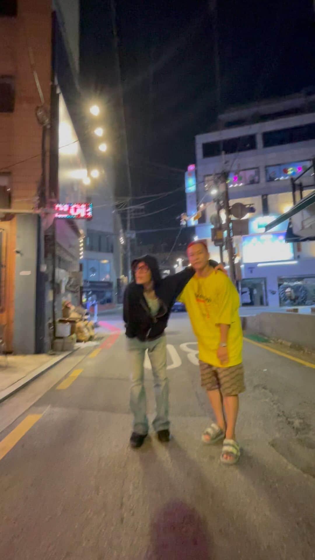 のインスタグラム：「ちゃんと届いてるよ❤️ The movie is on the Netflix & Hulu from today.  this movie shooting was so youth memories for me, cuz I had many grateful encounter .  you can enjoy the hot soul emotions and the battle action story so much.  check it out, and have fun.」