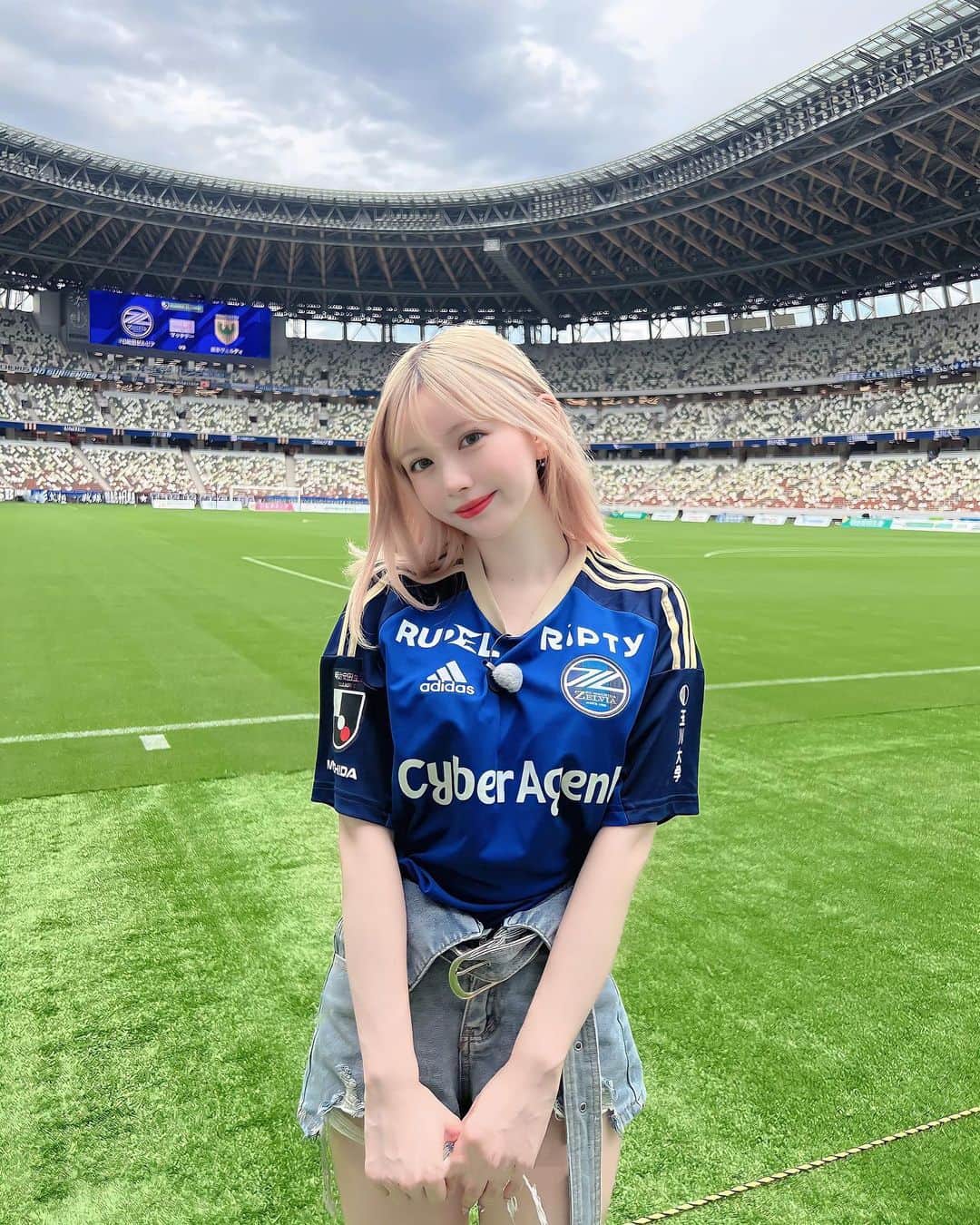 若林萌々のインスタグラム：「国立！！！ゼルビアかっこよかった、全部最高でした💙⚽️」