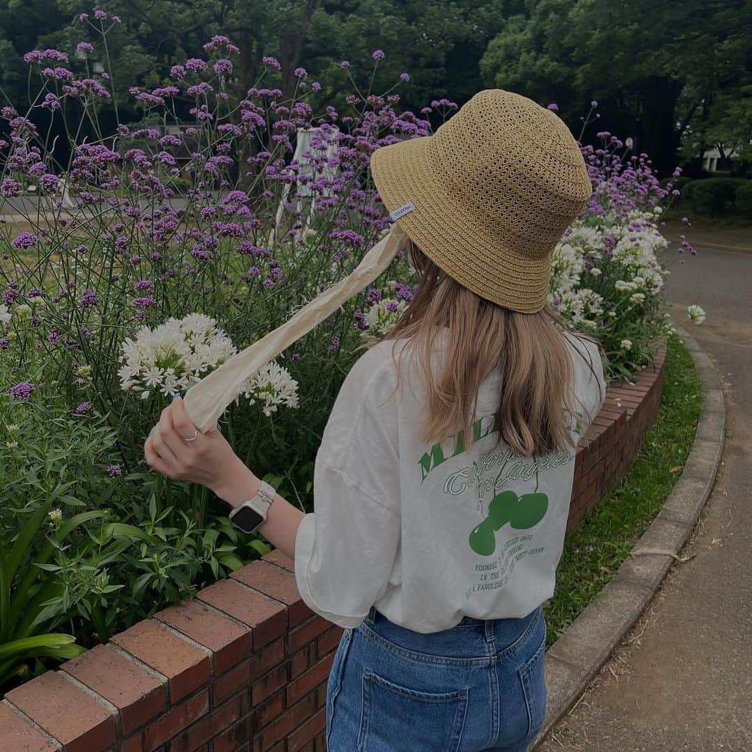 MILKFED.さんのインスタグラム写真 - (MILKFED.Instagram)「【SUMMER HAT CODE】 ⁡ ☑︎ RIBON BLADE HAT カラー:BEIGE,BROWN ⁡ ☑︎ RETRO CHERRY WIDE S/S TEE カラー:OFFWHITE,WHITE,BLACK,GREEN サイズ:ONESIZE  ☑︎ HIGH WAIST FLARE JEANS カラー:LtINDIGO,INDIGO サイズ:S,M  ⁡ ⁡ ⁡ ⁡ #milkfed #milkfedjp #ミルクフェド #ガーリーストリート #カジュアルコーデ #大人カジュアル #カジュアルコーデ大人可愛い #新作 #夏服コーデ #夏コーデ #夏カラー #夏アイテム #カジュアルガーリー #ガーリーカジュアル #ストリートファッション #ミルクフェドハット #ペーパーハット #ペーパーハットコーデ #ハットコーデ #夏ハット #麦わら帽子 #麦わら帽子コーデ #デニムコーデ #夏デニム #デニムコーディネート #フレアデニム #フレアデニムコーデ #ジーンズコーデ #フレアジーンズ #さくらんぼモチーフ」7月9日 21時05分 - milkfedjp