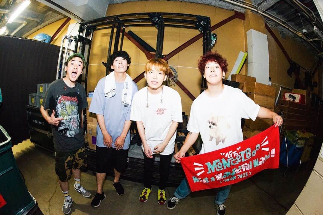 RYU-TAのインスタグラム：「『MONGOL800 25th -What a Wonderful TOUR- 2023』 Zepp Nagoya 📸 @ninjajon   MONGOL800に感謝な夜！！ ありがとうございました！！！ 小学生の頃から聞いてるバンドと2マンできるなんてって憧れもありましたが、俺らのホーム名古屋なのでめちゃくちゃ楽しませてもらいました！！ コラボも最高でした〜🎸🎸🎸 ありがとうございました！！」