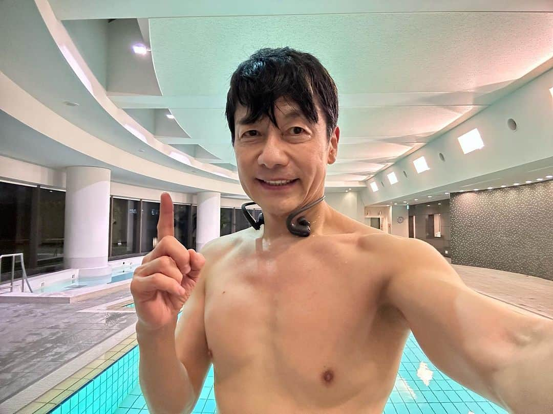 熊谷正寿のインスタグラム：「🏊‍♂️1km25分台が出た😊♪嬉  水泳を始めた1年前は35分台。10分短縮  #継続は力なり」