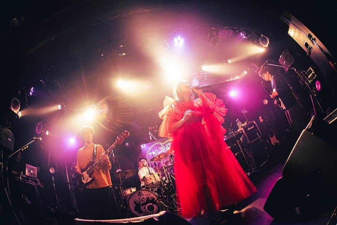 フレンズさんのインスタグラム写真 - (フレンズInstagram)「フレンズ-愛をやめないTOUR 2023-名古屋公演終了！ご来場ありがとうございました❤️‍🔥🔥✨  photo by @rockn__photo」7月9日 21時36分 - friends_jpn