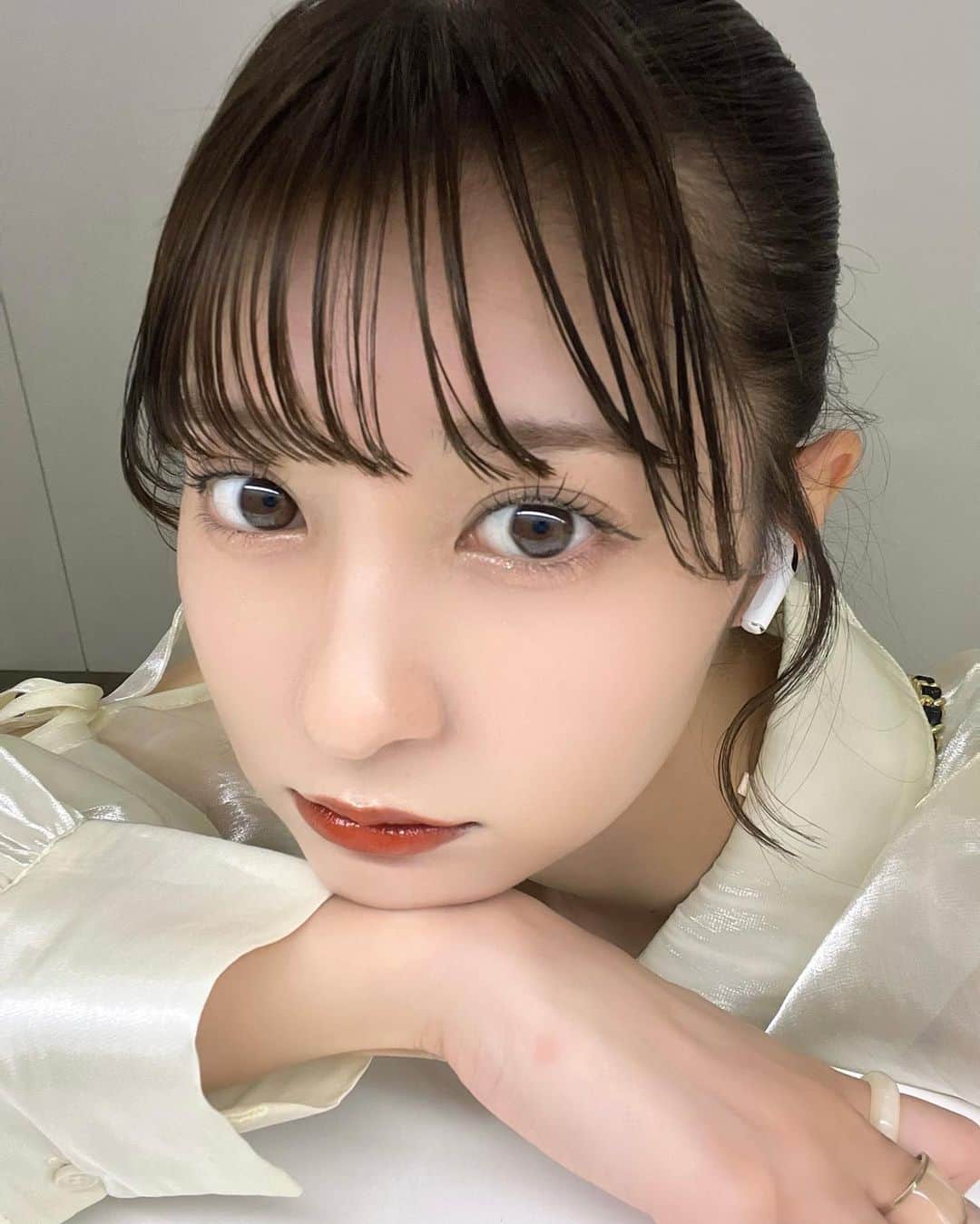 のインスタグラム：「AmiamiDay⛓️🖤 . . . マツパしてもらってまつ毛ぱちぱちになったよ♡ ありがとうございます！！ @u__.elizabeth  . #マツパ  #まつ毛パーマ  #polarateliercaracuel」