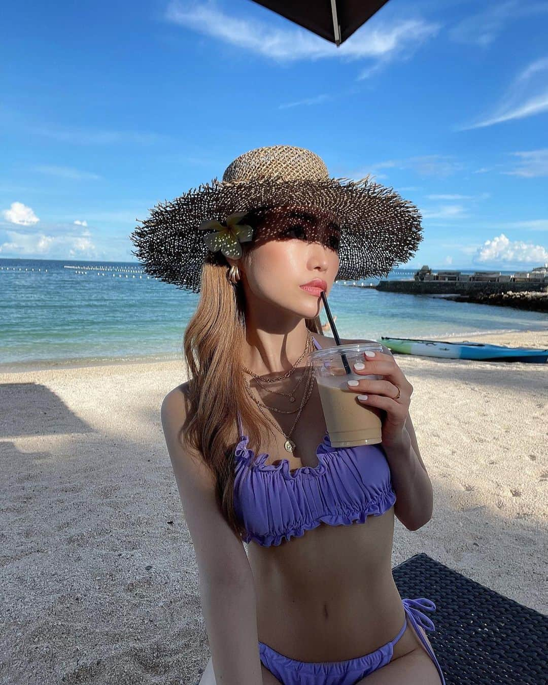 RYOさんのインスタグラム写真 - (RYOInstagram)「👒💞🫧  時間がゆっくり〜な空間  マクタンの海は平和でした  #cebu #mactan #セブ島 #grl #グレイル #shein」7月9日 21時46分 - 24kry