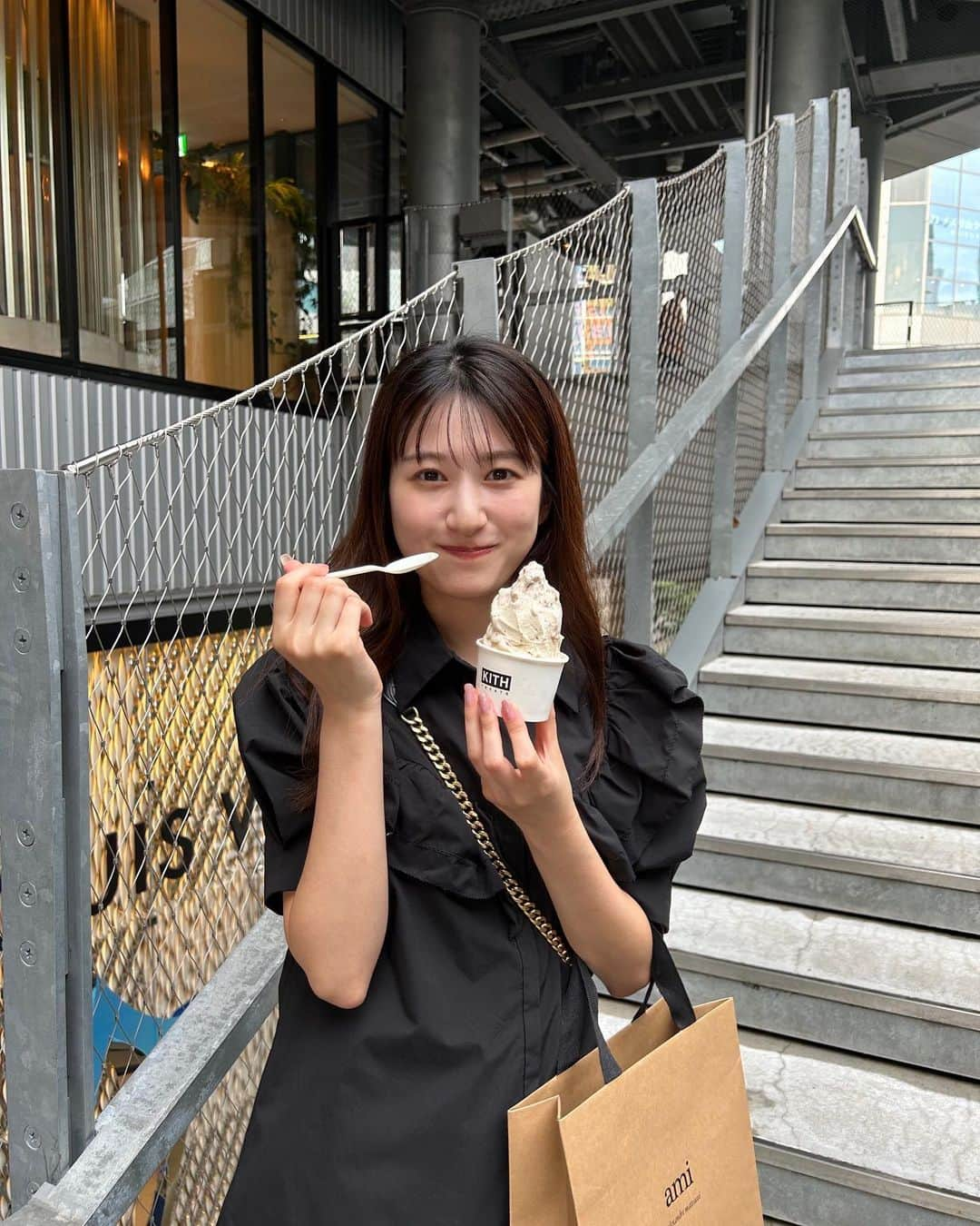 濱田よりかさんのインスタグラム写真 - (濱田よりかInstagram)「KITH TOKYO🍦♡ . . . . . カスタマイズもできるアイス屋さん🍦 コーンフレークとかザクザクしたのいっぱい入ってて美味しかった♡ わりと甘めでフルーリーみたいだった👼 . . . . . #kithtokyo #shibuya #miyashitapark #shibuyacafe #tokyocafe #japan #japantrip #渋谷 #渋谷カフェ #渋谷グルメ #東京カフェ #宮下パーク #渋谷スイーツ」7月9日 21時56分 - yorika_hamada