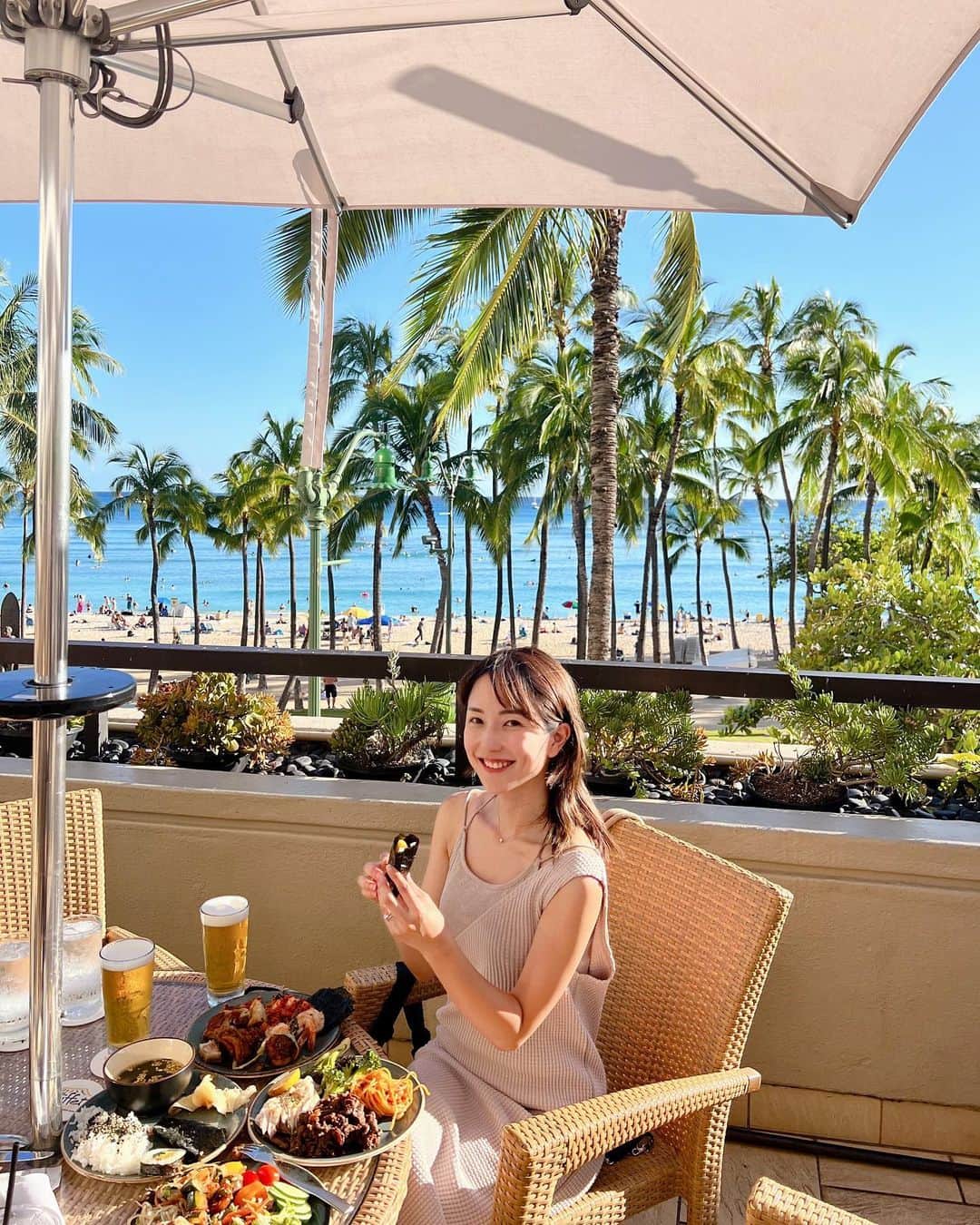 Remiさんのインスタグラム写真 - (RemiInstagram)「ideal hotel life @hyattwaikikijp 🤍 ホテルのお部屋以外で過ごした場所といえばレストラン、プール、そしてスパ🍽️⛱️ どこにいてもワイキキビーチの絶景を満喫できました🥹💙 今回のハワイ旅の大イベントの前日にはスパでトリートメントしてもらいながらおひとり時間を堪能🧖🏼‍♀️🌿  ハワイ旅を締めくくるのに絶好の滞在でした🙏🏼✨  ------ 📍Waikiki, HI 🌺 @hyattwaikikijp  @hyattregencywaikiki  @hyattresortsinhawaii  🗓2023.6-7 ------  #ハイアットリージェンシーワイキキ  #ハイアットリージェンシーワイキキビーチリゾートアンドスパ #ハイアットホテル #ハワイホテル　#ワイキキホテル #子連れハワイ #hyattregencywaikiki  #hyattregency #hyatthotel #hawaii #hawaiilife」7月9日 22時12分 - remi_912
