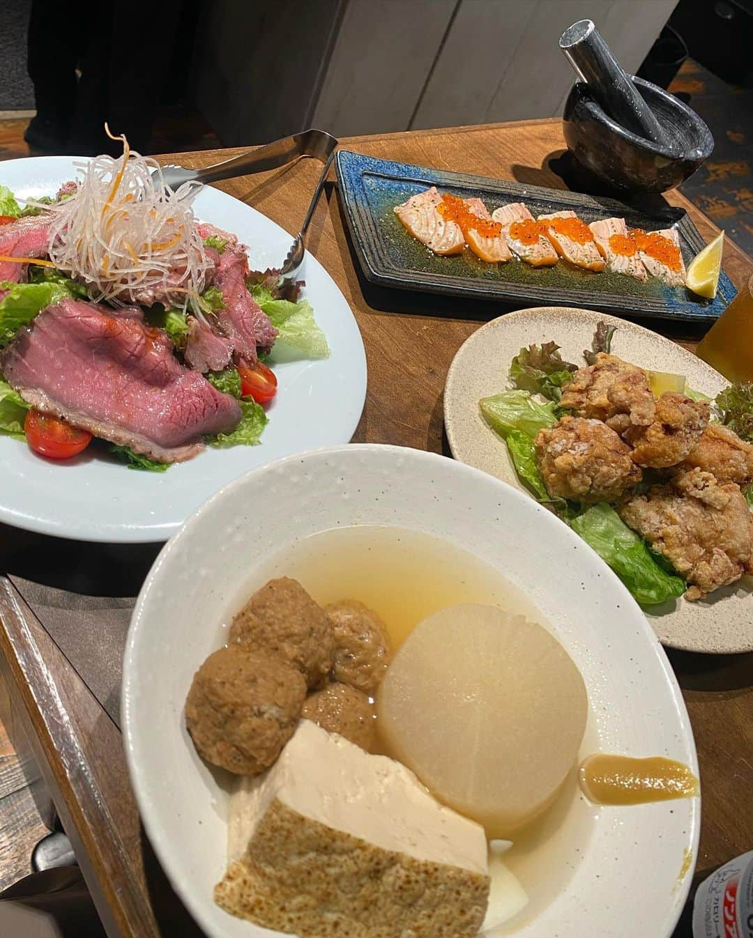 MI-MIさんのインスタグラム写真 - (MI-MIInstagram)「TOKYO FISHERMAN'S WHARF UOHIDE  渋谷 Sakura Hill へ🍽💗 @spicetrunk_menu   魚のプロが捌く目利きで選んだ 鮮度抜群の鮮魚を中心に使った 絶品映えメニューが沢山🫶  海鮮以外にもおでんやお肉、ご飯ものも 豊富だから、この1件でなんでも食べれちゃうよ😺  ワンドリンクサービスクーポンコード⬇️ TG0024  #spicetrunk  #渋谷グルメ  #渋谷ディナー  #渋谷ランチ  #おちょこ丼  #渋谷ビストロ #海鮮料理  #ビストロ  #zaraコーデ  #ホワイトコーデ  #PR」7月9日 22時22分 - mii__mi.chan