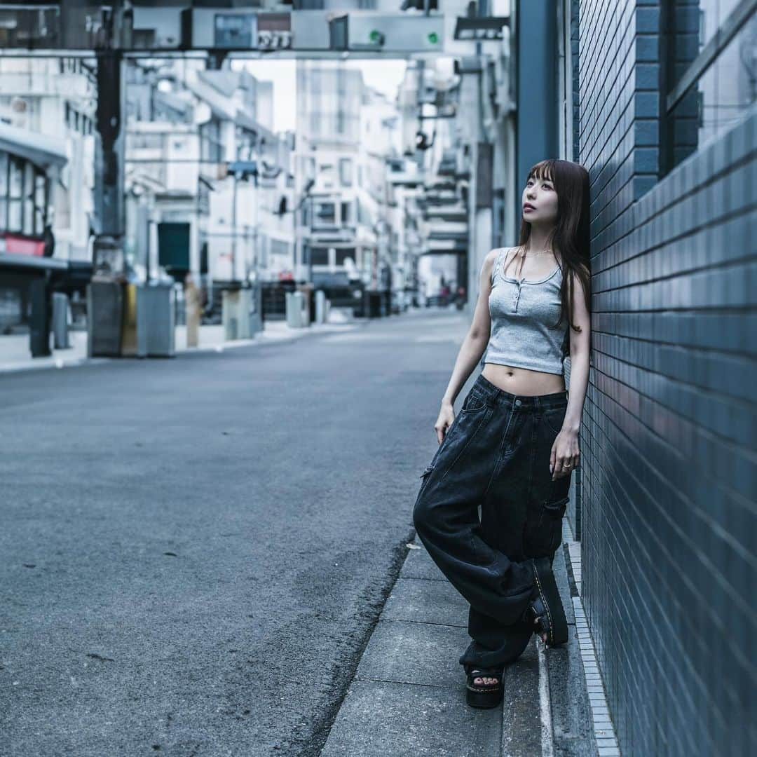 rt8さんのインスタグラム写真 - (rt8Instagram)「. AIで川を生成してみた😊  📷 THE WORKS model:shion photograph&artwork:rt8  #best_photogram #bestphotogram_portraits #beautiful #model #fashion #japan_photo_now #LIVE8 #everylive #サロモ #mildom #ヘアメイク #撮影依頼募集中 #モデル #撮影 #ポートレート #カメラ #写真撮ってる人と繋がりたい #写真好きな人と繋がりたい #モデル募集 #ポートレート部 #東京カメラ部 #ポートレート女子 #被写体 #ポトレ #ファインダー越しの私の世界 #作品撮り #関西写真部 #モデルさんと繋がりたい #ポートレートしま専科」7月9日 22時29分 - rt8_modelate