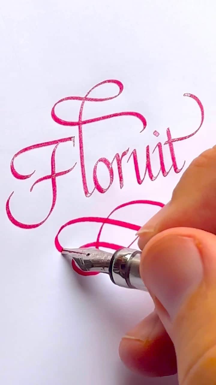 Seb Lesterのインスタグラム：「Floruit — It Flourished #calligraphy #latin」