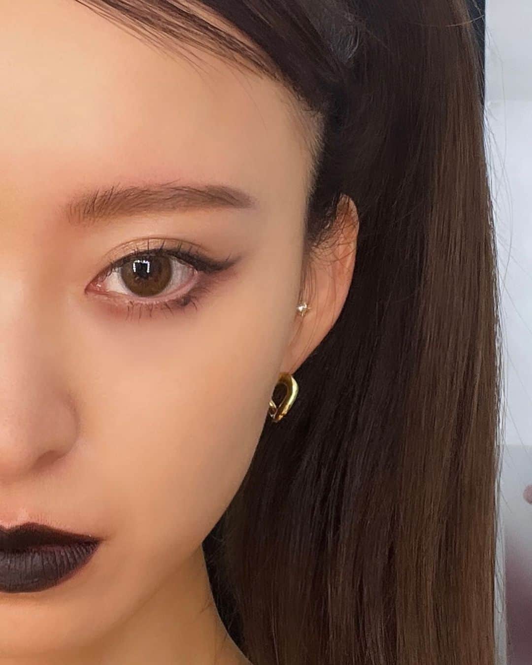 中北成美のインスタグラム：「🖤..  𝒸𝑜𝓂𝓂𝒾𝓃𝑔 𝓈𝑜𝑜𝓃...」