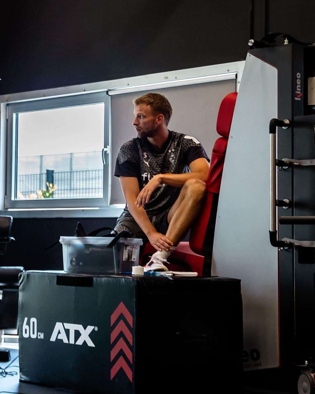 マーヴィン・フリードリヒさんのインスタグラム写真 - (マーヴィン・フリードリヒInstagram)「Trainingsauftakt 🟢⚫️⚪️ @borussia」7月9日 23時01分 - marvinfrd