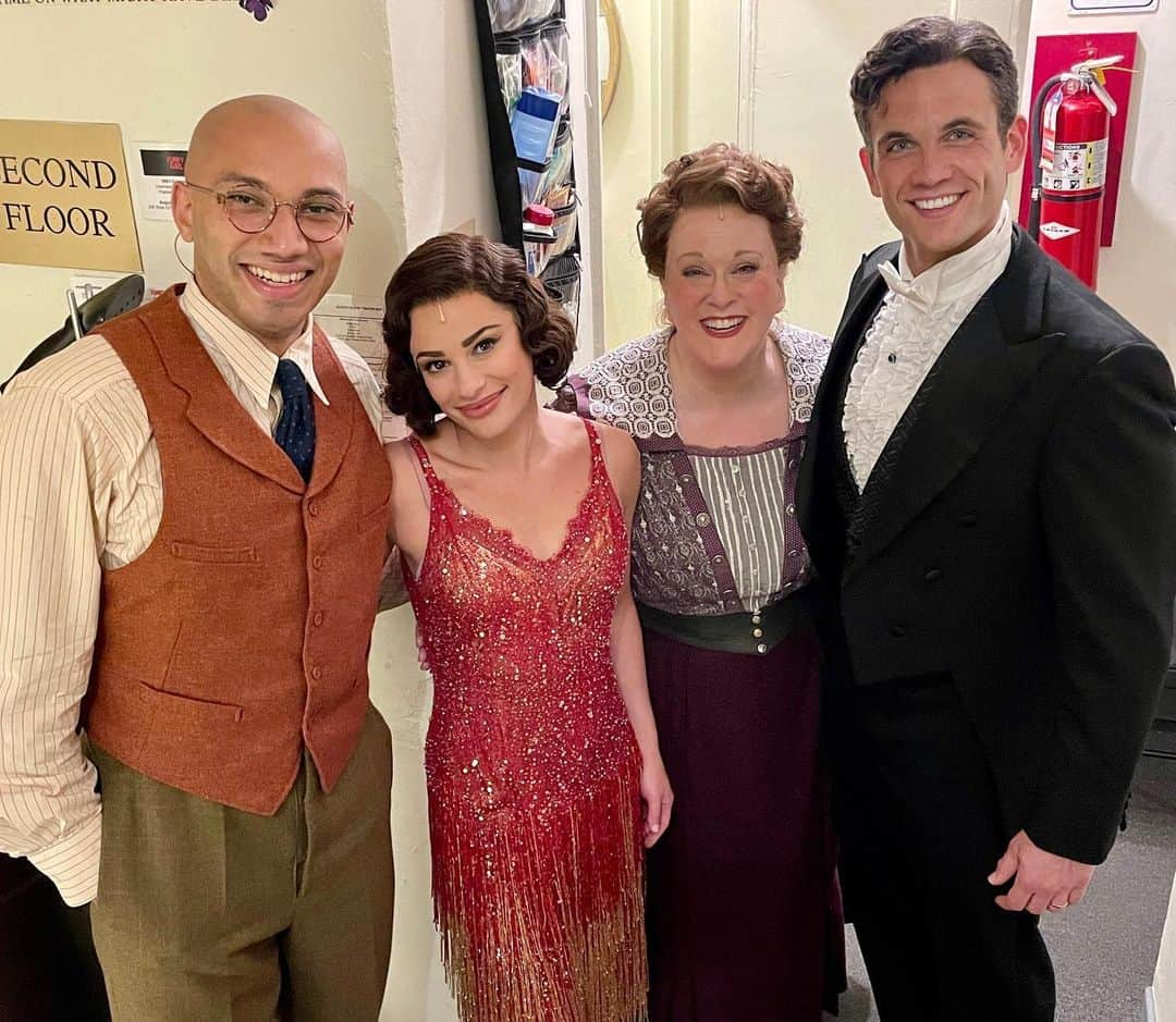 リア・ミシェルのインスタグラム：「Such a special and fun week performing with this incredibly talented team who are on for Eddie, Nick and Mrs Brice at @funnygirlbwy ❤️🌟」