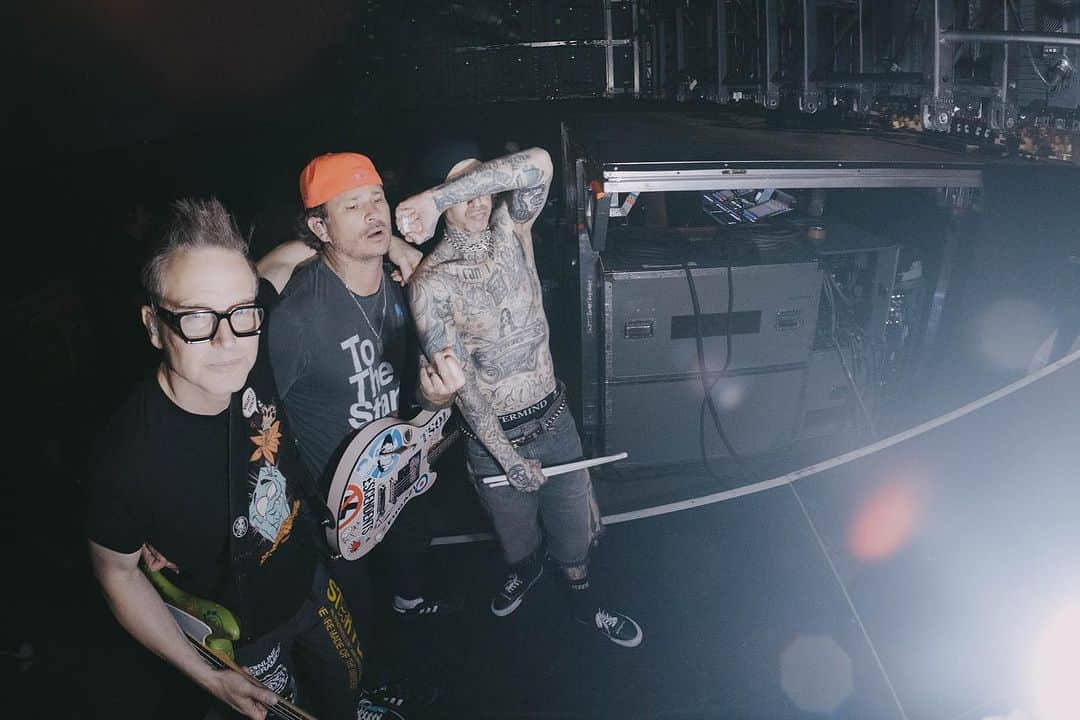 トム・デロングのインスタグラム：「@blink182」