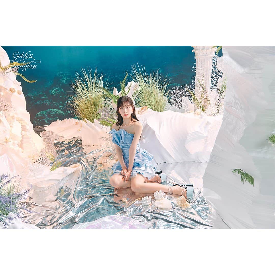 OH MY GIRLさんのインスタグラム写真 - (OH MY GIRLInstagram)「OH MY GIRL 9TH MINI ALBUM [Golden Hourglass]  CONCEPT PHOTO #Wave #아린 #Arin  2023.07.24 6PM (KST)  #오마이걸 #OHMYGIRL #OMG #Golden_Hourglass」7月10日 0時08分 - wm_ohmygirl